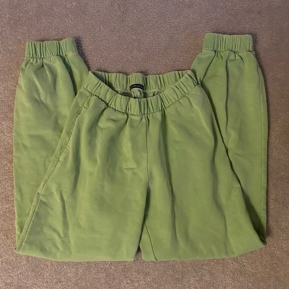 Brandy Melville Pants - Brandy Melville Sweatpants
